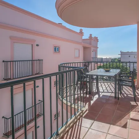 Casas-st 215, 3 Bedrooms,wi Fi, Air Con,shared Pool Luz