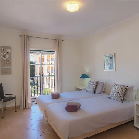 Casas-st 215, 3 Bedrooms,wi Fi, Air Con,shared Pool Lägenhet Luz