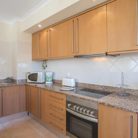 Casas-st 215, 3 Bedrooms,wi Fi, Air Con,shared Pool Luz