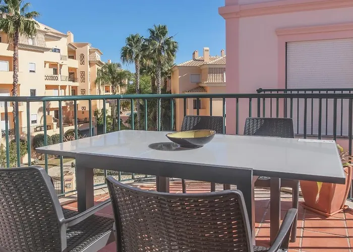 Casas-st 215, 3 Bedrooms,wi Fi, Air Con,shared Pool Apartment