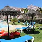 Casas-st 215, 3 Bedrooms,wi Fi, Air Con,shared Pool Luz