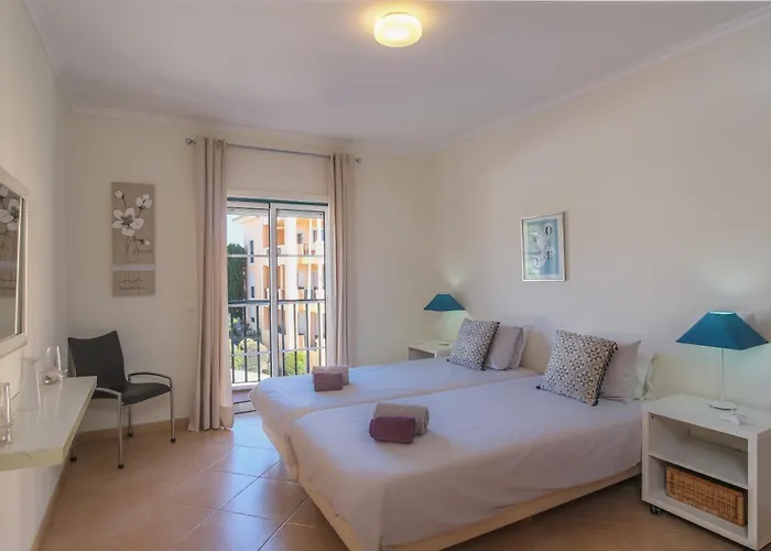 Casas-st 215, 3 Bedrooms,wi Fi, Air Con,shared Pool Апартаменты Praia Da Luz